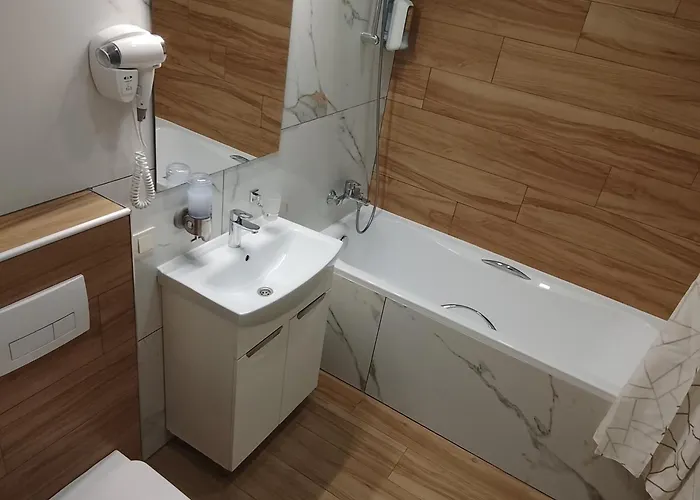 центр! університет Leópolis